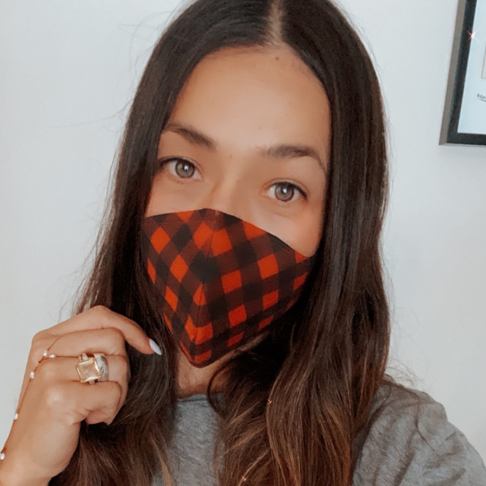 Face mask 🎭red and black flannel with red  straps